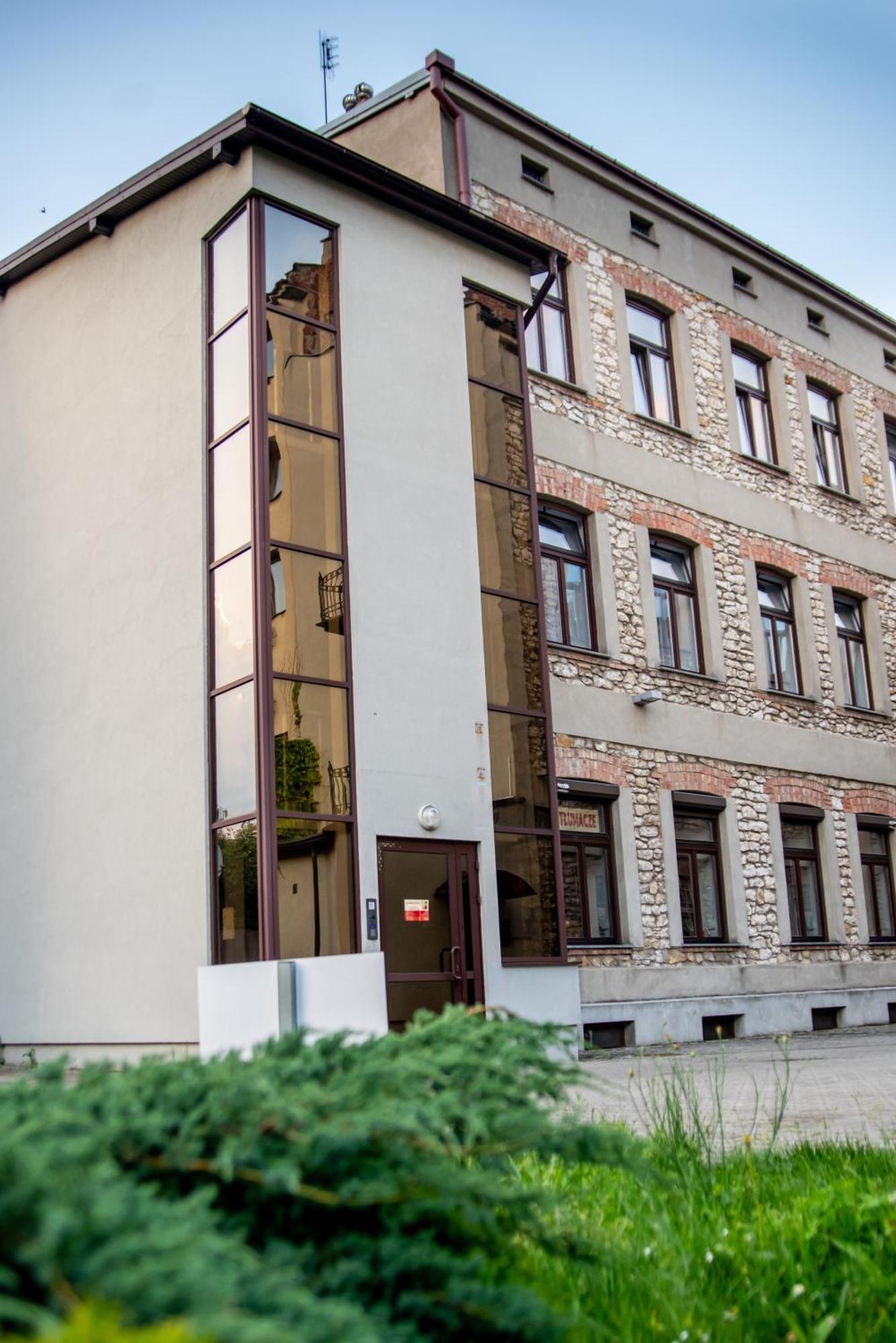 Apartments Czestochowa - Sloneczna Kamienica Luaran gambar